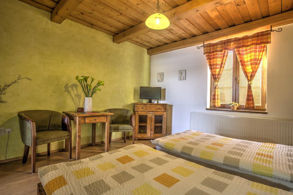 Penzion Grobsky Dvor Slovensky Grob Room photo